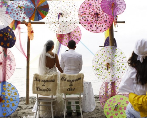 Ceremonia playa boda Sol y Camilo 1
